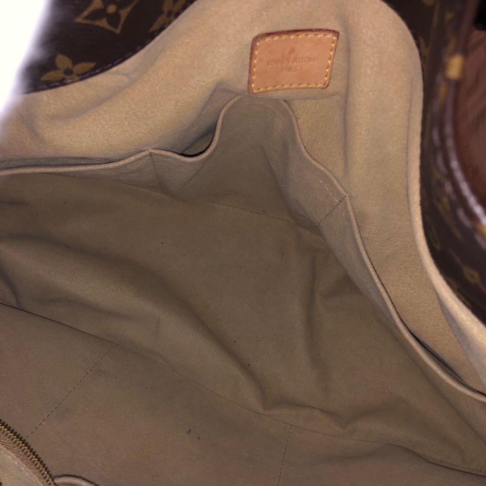 Louis Vuitton Artsy GM - Picture 8 of 15